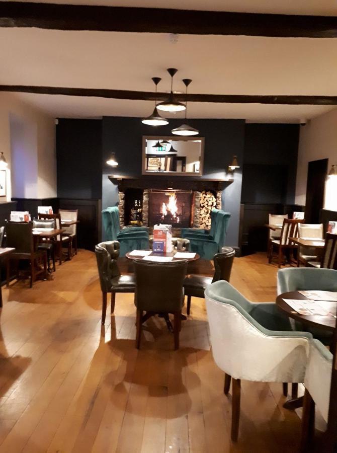 The George Hotel Wetherspoon Brecon Dış mekan fotoğraf