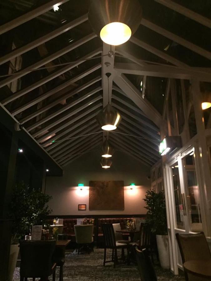 The George Hotel Wetherspoon Brecon Dış mekan fotoğraf